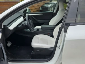 TESLA Model Y Thumbnail 7