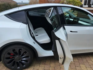 TESLA Model Y Thumbnail 11