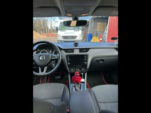 SKODA Octavia Thumbnail 3