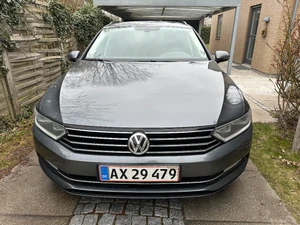 VOLKSWAGEN Passat Thumbnail 3