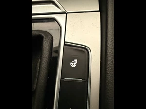 VOLKSWAGEN Passat Thumbnail 14