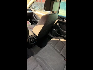 VOLKSWAGEN Passat Thumbnail 9
