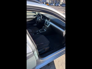 VOLKSWAGEN Passat Thumbnail 7