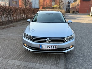 VOLKSWAGEN Passat Thumbnail 2