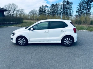 VOLKSWAGEN Polo Thumbnail 10