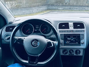 VOLKSWAGEN Polo Thumbnail 5