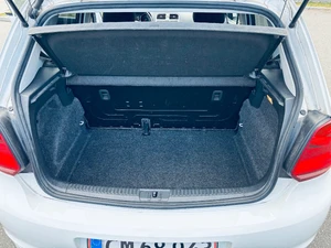 VOLKSWAGEN Polo Thumbnail 4