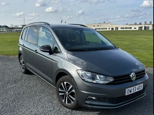 VOLKSWAGEN Touran Thumbnail 1
