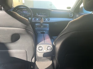 MERCEDES-BENZ E 220 D Thumbnail 5