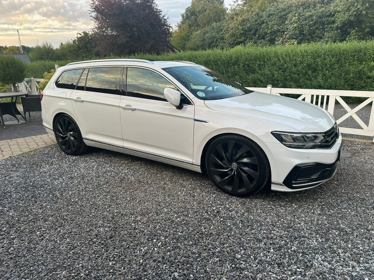 VOLKSWAGEN Passat Gte Variant