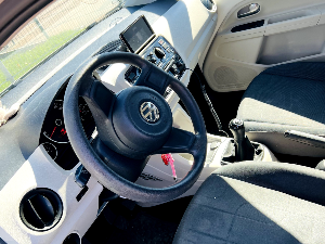 VOLKSWAGEN Up! Thumbnail 4
