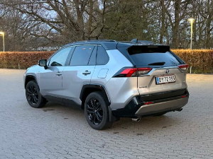 TOYOTA Rav4 Thumbnail 5