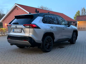 TOYOTA Rav4 Thumbnail 8