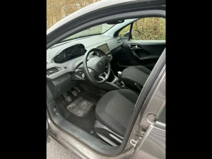 PEUGEOT 208 Thumbnail 7