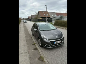 PEUGEOT 208 Thumbnail 12