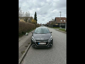 PEUGEOT 208 Thumbnail 9
