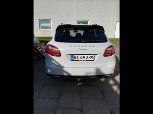 PORSCHE Cayenne Thumbnail 7