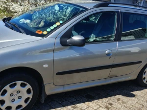 PEUGEOT 206 Thumbnail 3