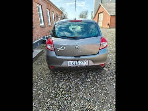 RENAULT Clio Thumbnail 8