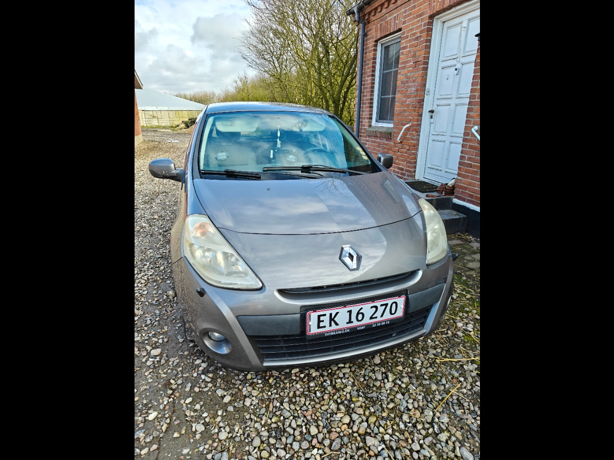 RENAULT Clio