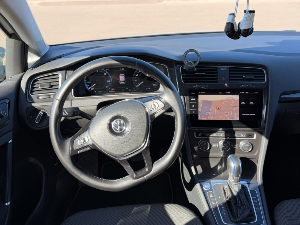 VW E-Golf Thumbnail 5