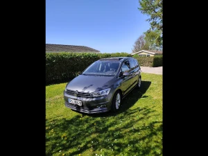 VOLKSWAGEN Touran Thumbnail 1