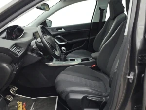PEUGEOT 308 Thumbnail 4