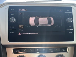 VOLKSWAGEN Passat Thumbnail 13