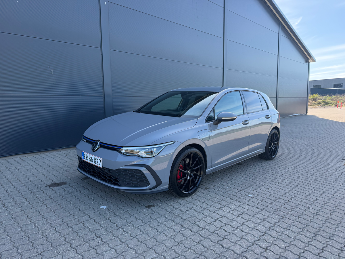 VOLKSWAGEN Golf Gte