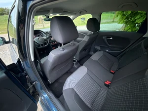 VOLKSWAGEN Polo Thumbnail 6