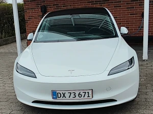 TESLA Model 3 Thumbnail 8