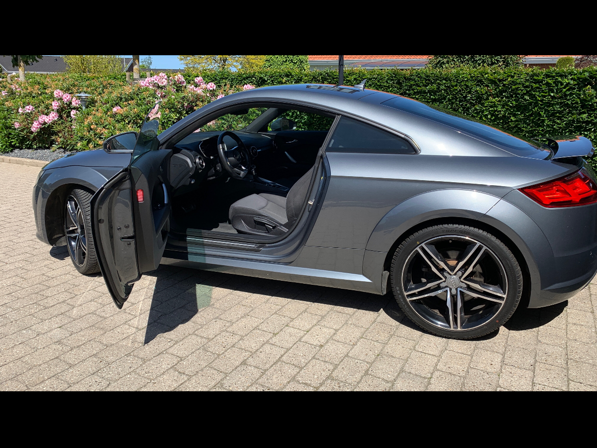 AUDI Tt Thumbnail 11