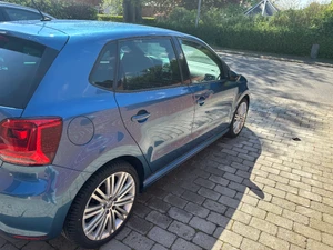 VOLKSWAGEN Polo Thumbnail 4