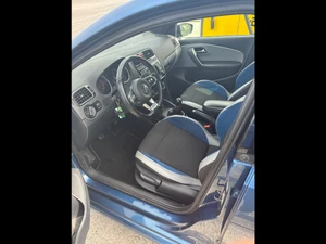VOLKSWAGEN Polo Thumbnail 3