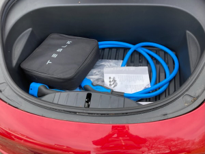 TESLA Model 3 Thumbnail 10