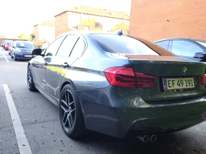 BMW 3-Serie Thumbnail 2
