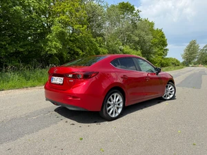 MAZDA Mazda3 Thumbnail 7