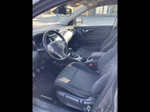 NISSAN Qashqai Thumbnail 2