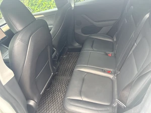 TESLA Model Y Thumbnail 6