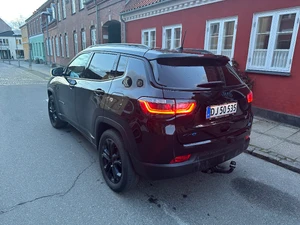 JEEP Compass Thumbnail 5