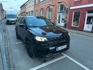 JEEP Compass Thumbnail 1