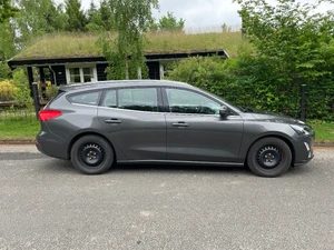 FORD Focus Thumbnail 1