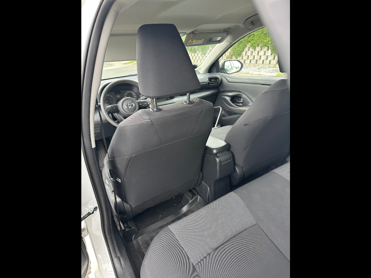 TOYOTA Yaris Thumbnail 5