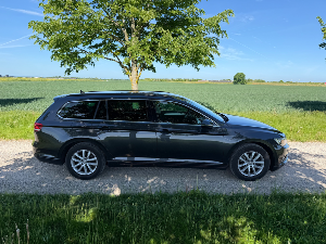 VOLKSWAGEN Passat Thumbnail 2