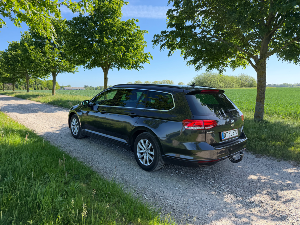 VOLKSWAGEN Passat Thumbnail 3
