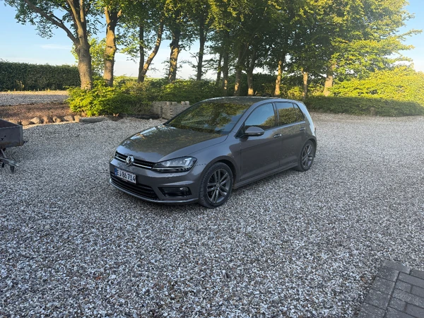 VOLKSWAGEN Golf Vii