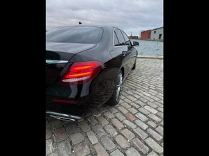 MERCEDES-BENZ E-Klasse Thumbnail 11