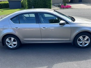 SKODA Octavia Thumbnail 5