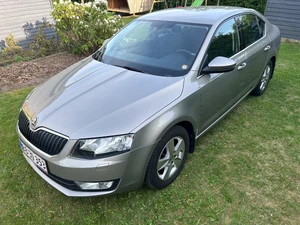 SKODA Octavia Thumbnail 1