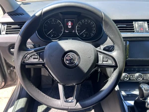 SKODA Octavia Thumbnail 12